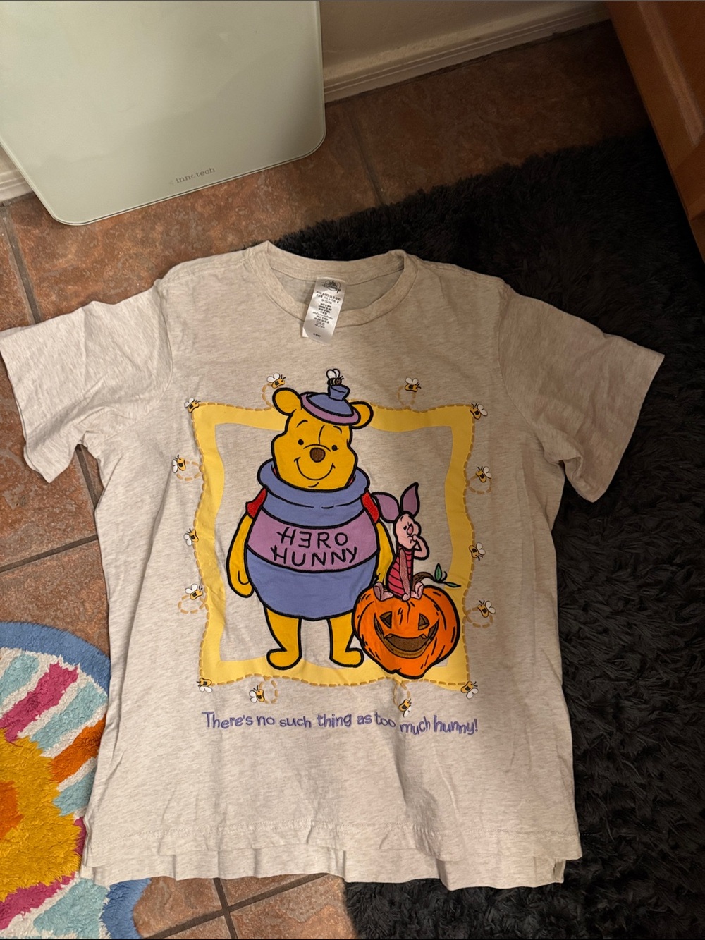 Disney Cream Winnie the Pooh 'Hero Hunny' Graphic Tee